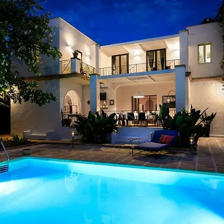 Convento Starace Sleeps 8 * Alezio