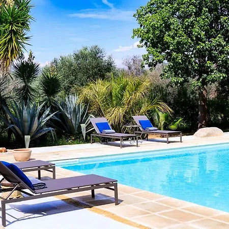 Convento Starace Sleeps 8 Villa Alezio