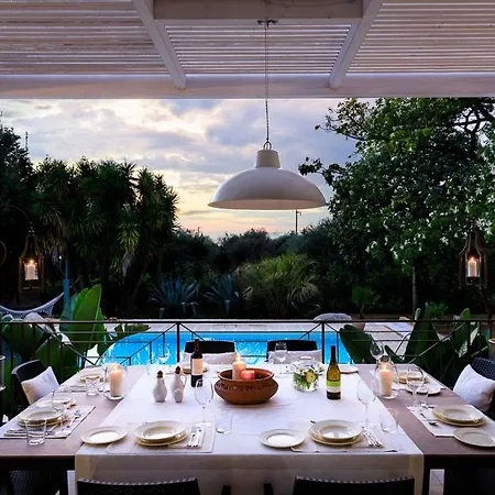 Convento Starace Sleeps 8 Alezio